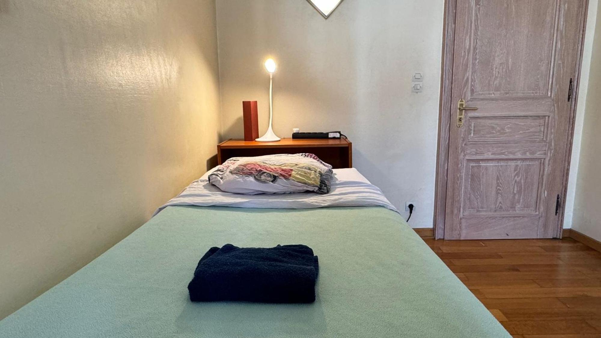 Brant Academy Petite France Hostel Страсбург Стая снимка