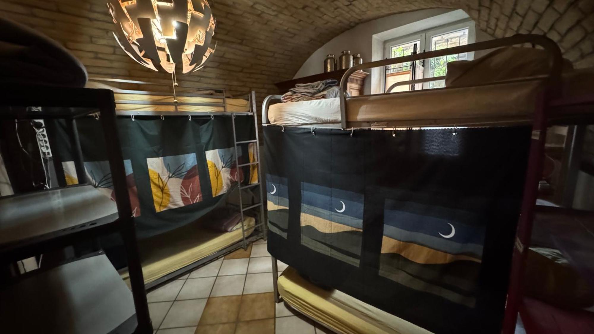 Brant Academy Petite France Hostel Страсбург Екстериор снимка